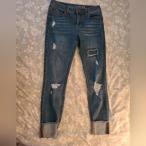 Vanilla Star Juniors Mid Rise, Skinny, Distressed Ankle Jeans - Size 7